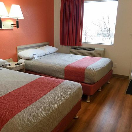 Motel 6-Roseville, Mn - Minneapolis North Екстер'єр фото